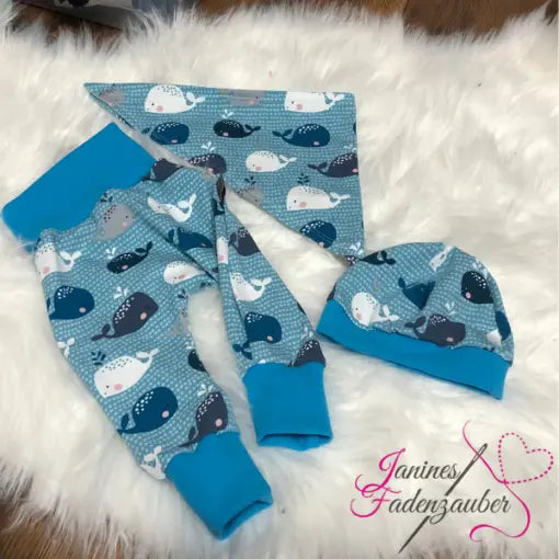 Bio-Wale in verschiedenen Farben, Teil eines Sets, von Mein Shop, zeigt weiche, nachhaltige Baumwollstoffe und stylisches Design