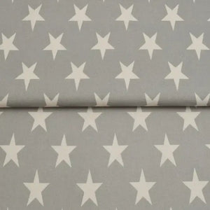 Personalisierte Babydecke aus Kuschelfleece in verschiedenen Farben, weiche Textur, ideal für Neugeborene und kleine Babys.