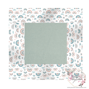 Weiche Krabbeldecke von Mein Shop mit personalisiertem Namen, bestickbar, perfekt für Babys und Kleinkinder, bunte Design.