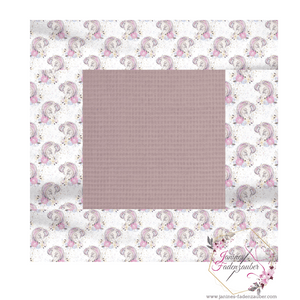 Weiche Krabbeldecke von Mein Shop, individuell bestickt mit Wunschname, ideal für Babys und Kleinkinder, buntes Design.