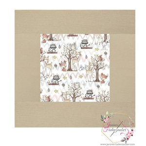 Bunte, bestickbare Krabbeldecke von Mein Shop mit individuellem Namen, weiche Oberfläche, ideal für Babys und Kleinkinder.