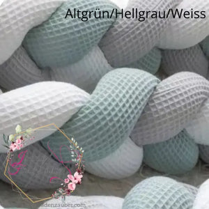 Geflochtene Wickeltischumrandung in Wunschfarbe, handgefertigt, für sicheren und stilvollen Wickelbereich, Produkt von Mein Shop