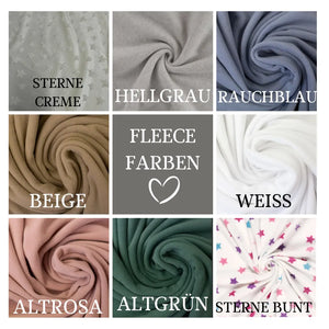 Personalisierte Hundedecke aus Fleece in Wunschfarben, weiche Sofadecke für Hunde, abgebildet in verschiedenen Farbvarianten