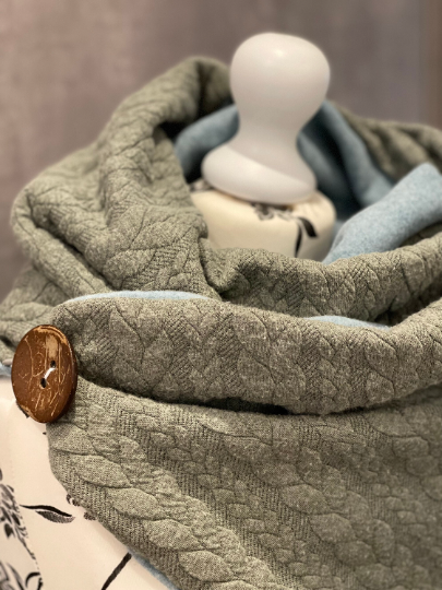 Wickelschal, Dreieckstuch Zopfstrick Altgrün meliert