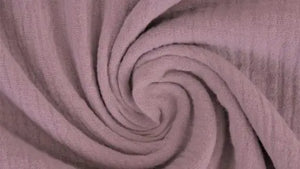 Bio XXL-Schal aus Musselin in altrosa-nude mit Knopf, weiches und bequemes Musslintuch für jeden Anlass