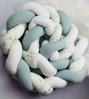 Geflochtene Wickeltischumrandung in verschiedenen Farben, handgefertigt, passend für Babywickeltische, von Mein Shop