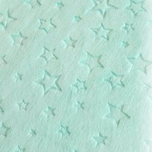 Weiche Babydecke mit Namen aus Minky-Burnout-Stoff in Creme mit Banana-Muster, personalisiert, von Mein Shop.