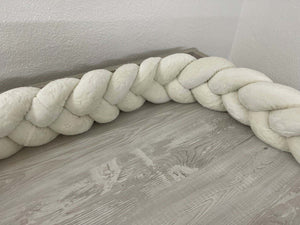 Kuschelig weiche Sternenfleece Knotenschlange - Geflochtene Bettschlange - Naturweiss Mein Shop