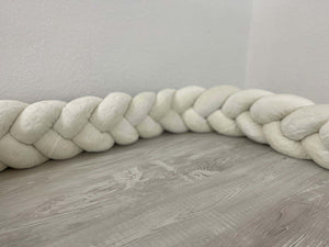 Kuschelig weiche Sternenfleece Knotenschlange - Geflochtene Bettschlange - Naturweiss Mein Shop