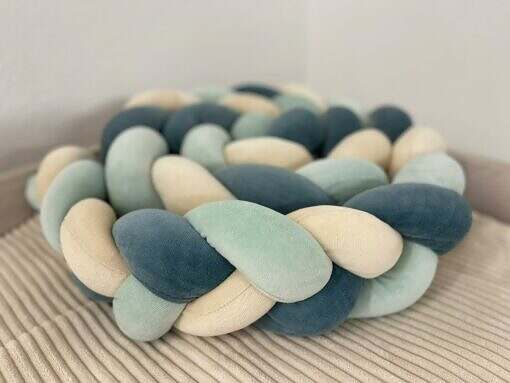 Geflochtene Bettschlangen – KUSCHELIGER und FLAUSCHIGER Velourstoff – Konfigurator – nach Wunsch